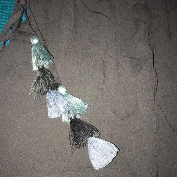 Knox Rose tasseled tunic - Picture 3 of 7